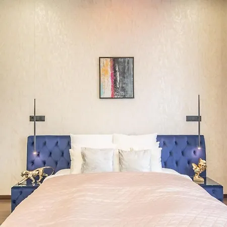 Ultra - New - Luxury